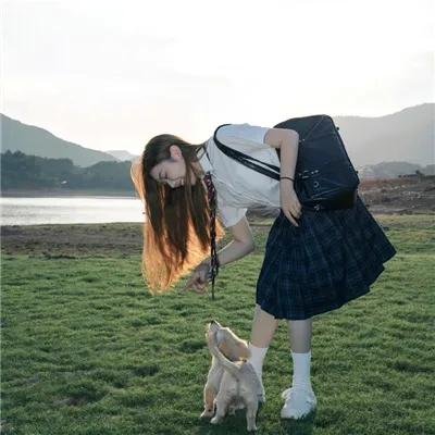 劳拉·马尔斯的眼睛